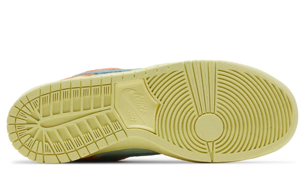 Nike Dunk Low SB 'Orange Emerald Rise'