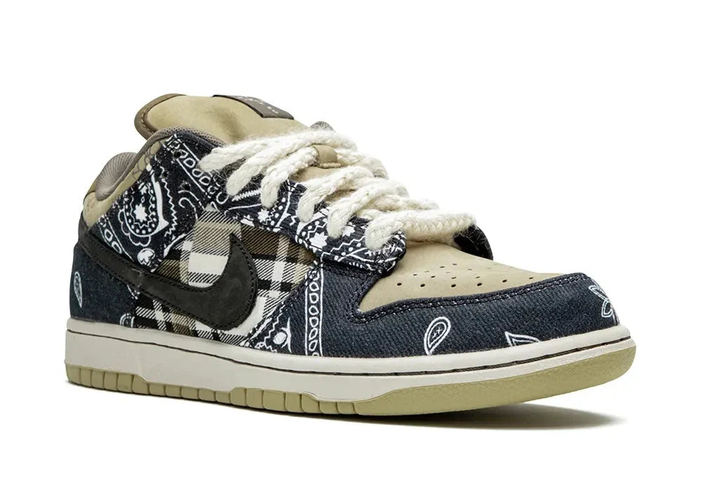 Nike x Travis Scott SB Dunk Low