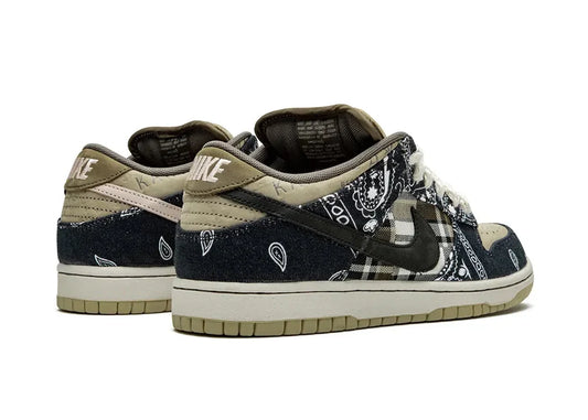 Nike x Travis Scott SB Dunk Low
