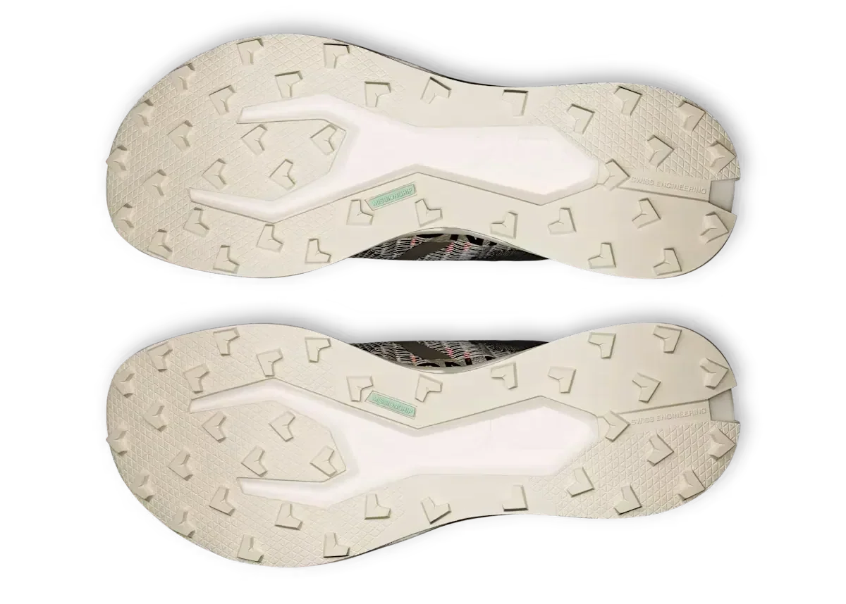 On Cloudultra Pro "Cinder / Pearl"