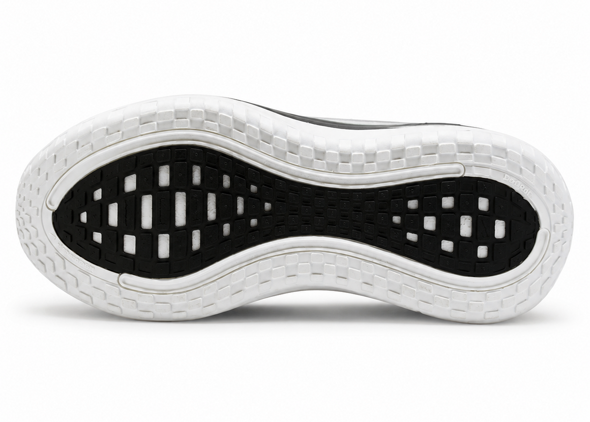Nike Vomero Plus "White / Black"