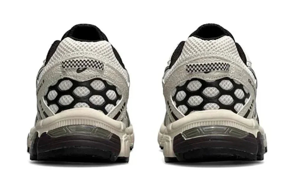 Asics Gel-Kahana 8 "Beige Black"
