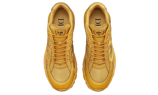 Dior B30 و Stone Island - إصدار محدود ومرقم "أصفر"
