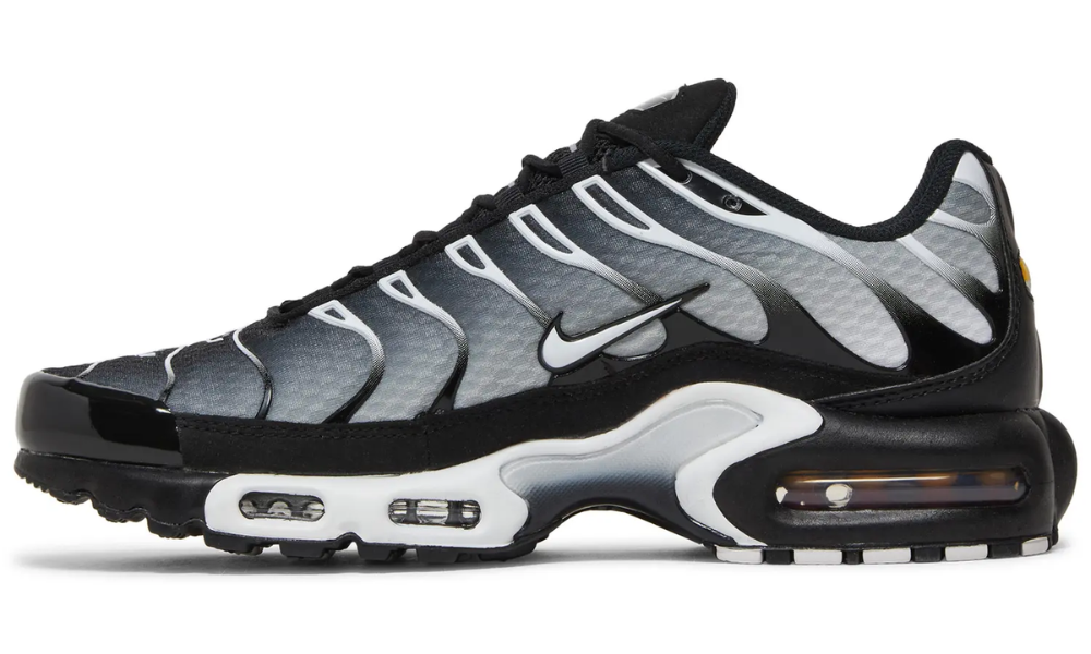 Nike Air Max Plus 'Black Metallic Silver'