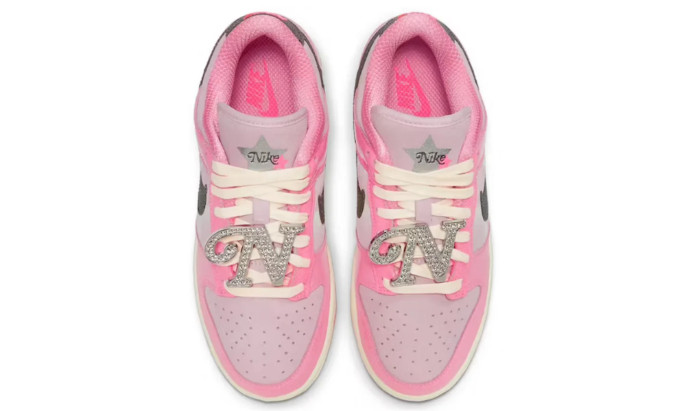 Nike Dunk Low LX 'Barbie'