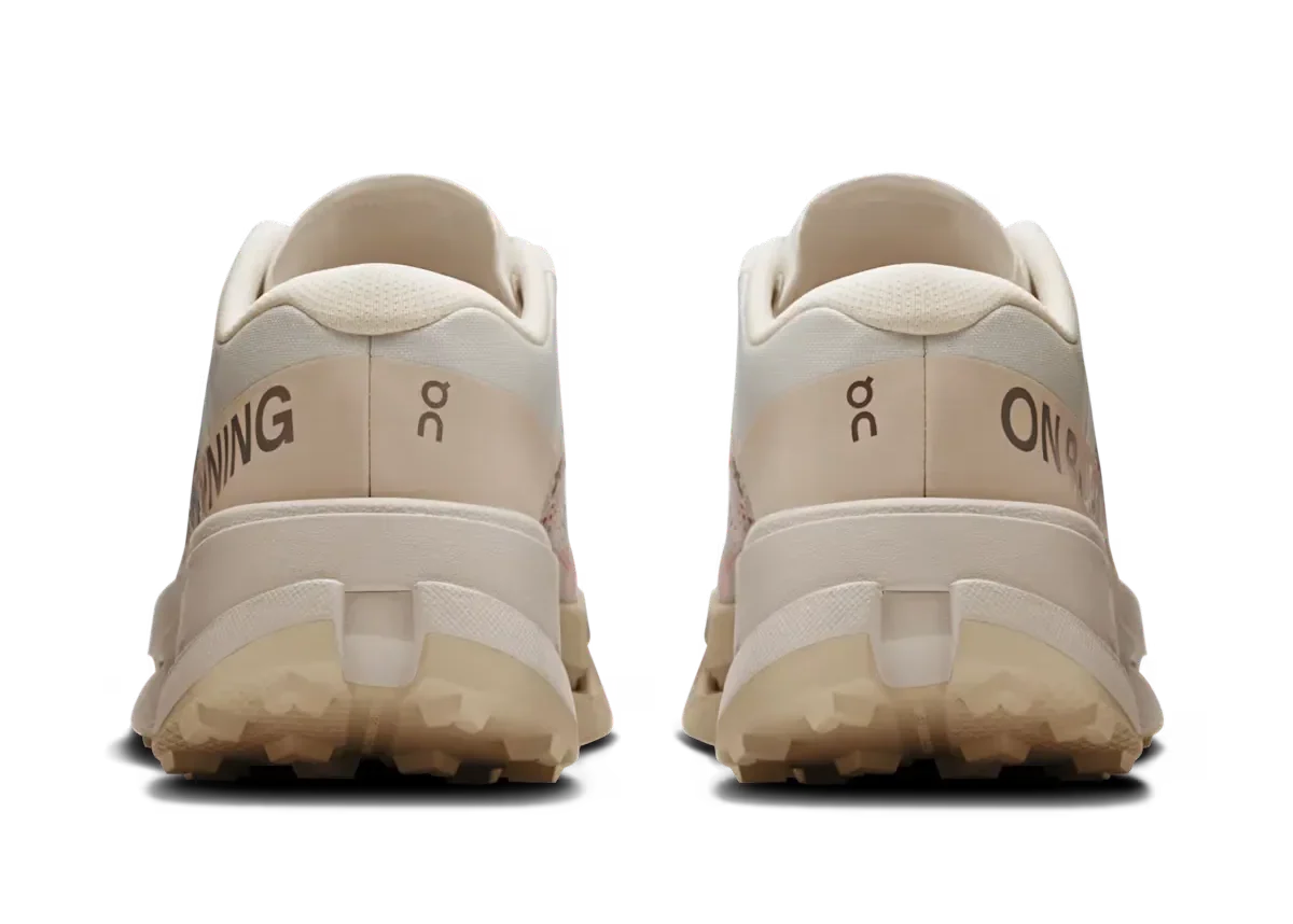 On Cloudultra 3 "Ivory / Pearl"