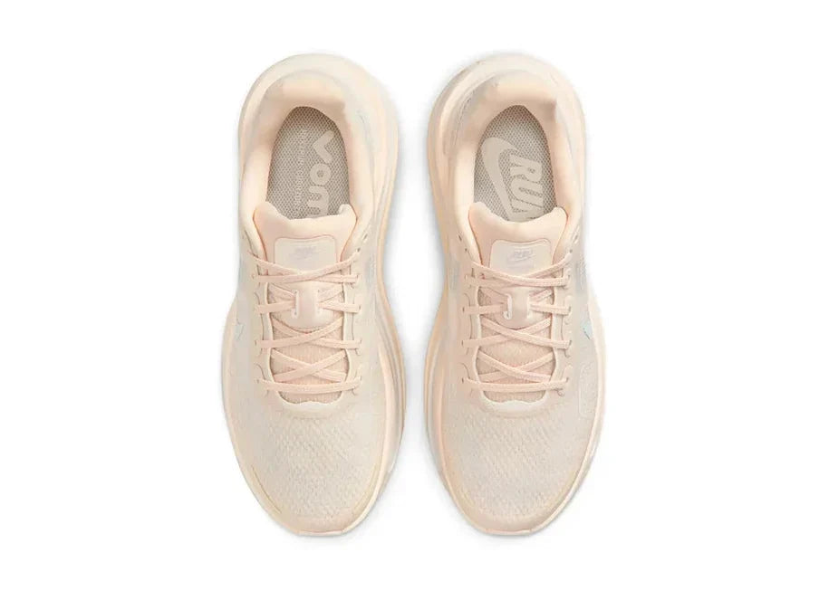 نايكي فوميرو بريميوم "Chalk / Pale"