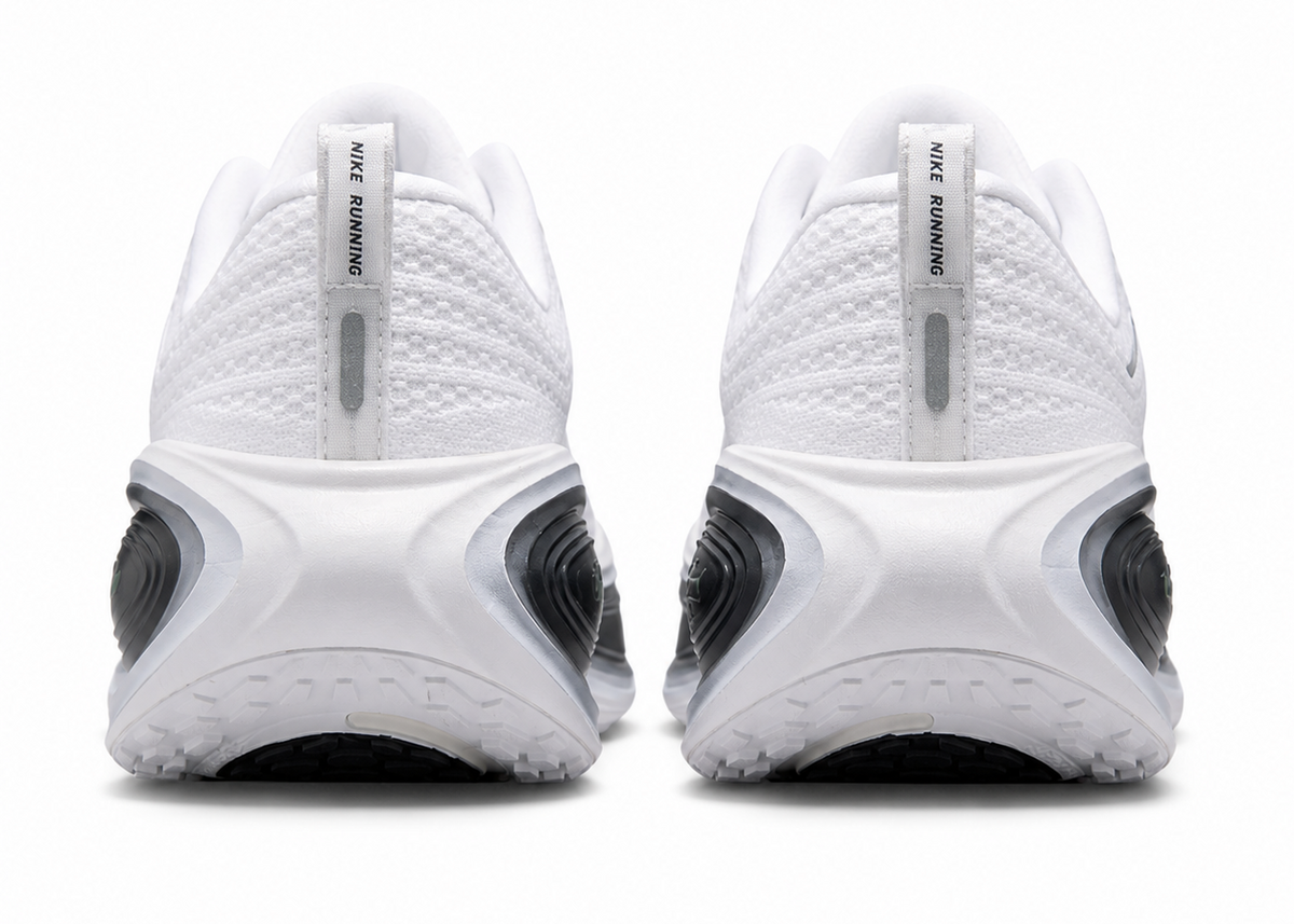 Nike Vomero Plus "White / Black"