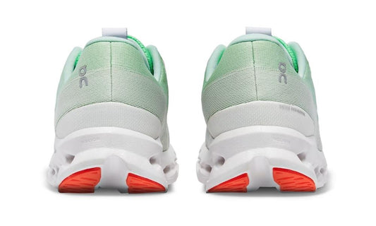 حذاء Cloudsurfer بلون "Creek White"