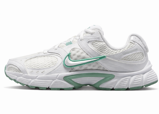 Nike V5 RNR "Summit White/Vast"
