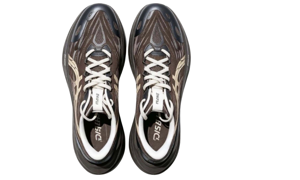 Asics  Superblast 3 blacktoes