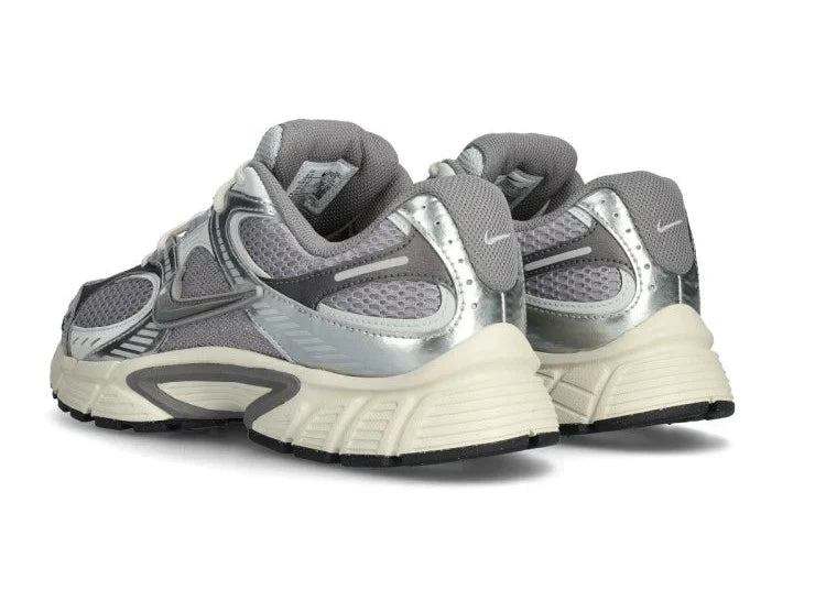 Nike V5 RNR "Cement Grey/Grey Fog/Light Orewood Brown"